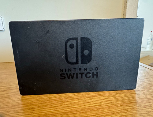Nintendo switch charging - switch, dock