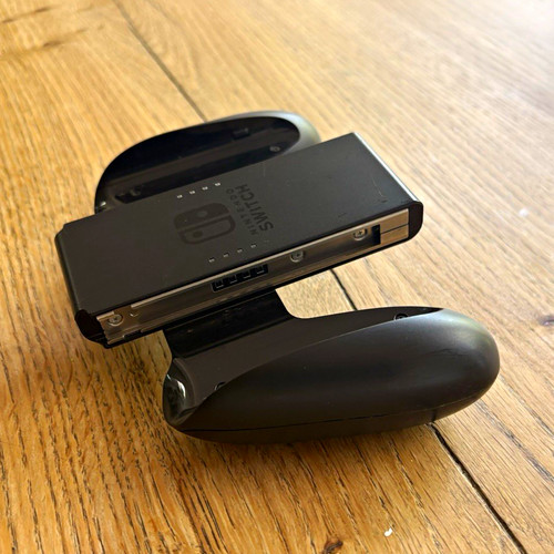 Nintendo joy con charging dock - nintendo,